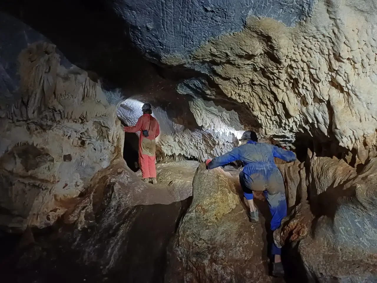 Cavern of the Dry Lake